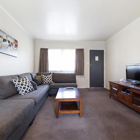 Colonial Court Motor Inn Tauranga Dış mekan fotoğraf