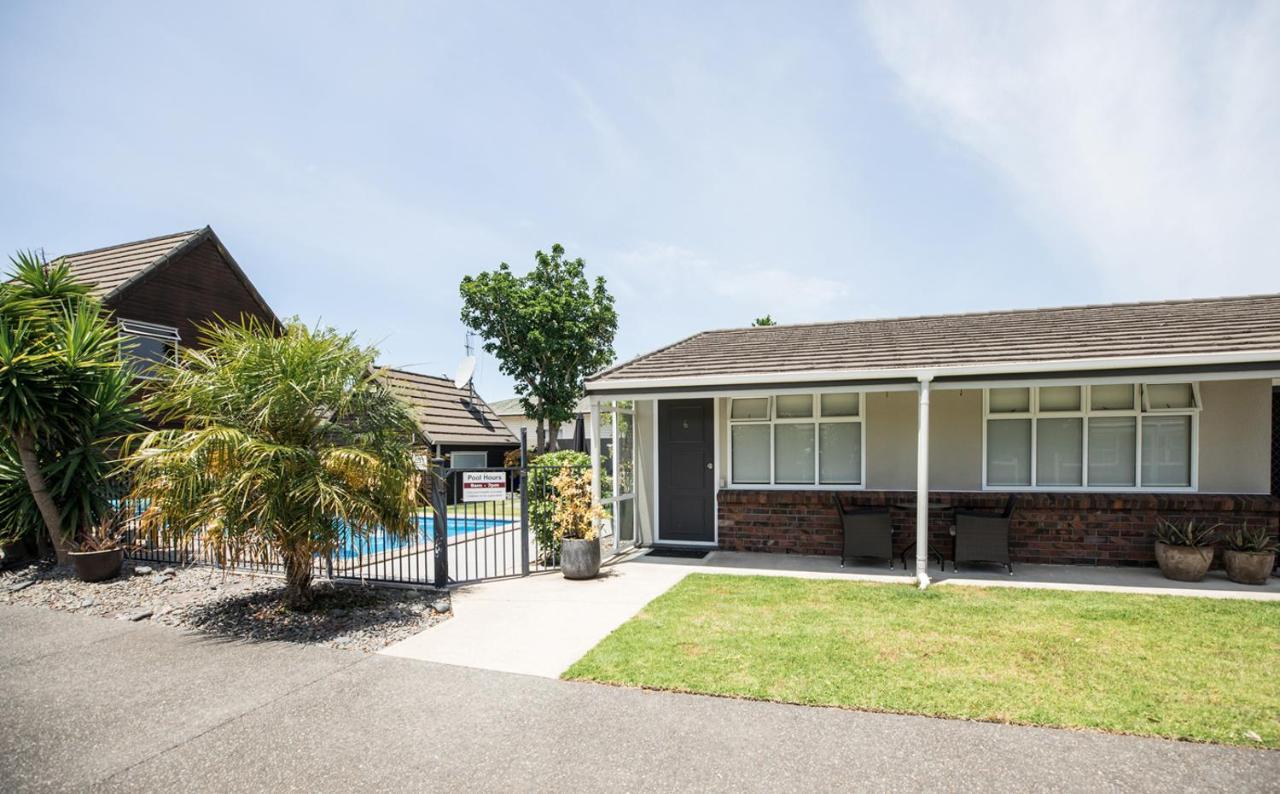 Colonial Court Motor Inn Tauranga Dış mekan fotoğraf
